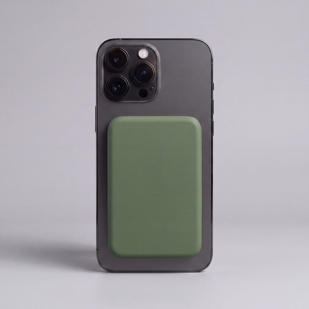 MagSafe 5000mAh power bank in Green snapped onto phone